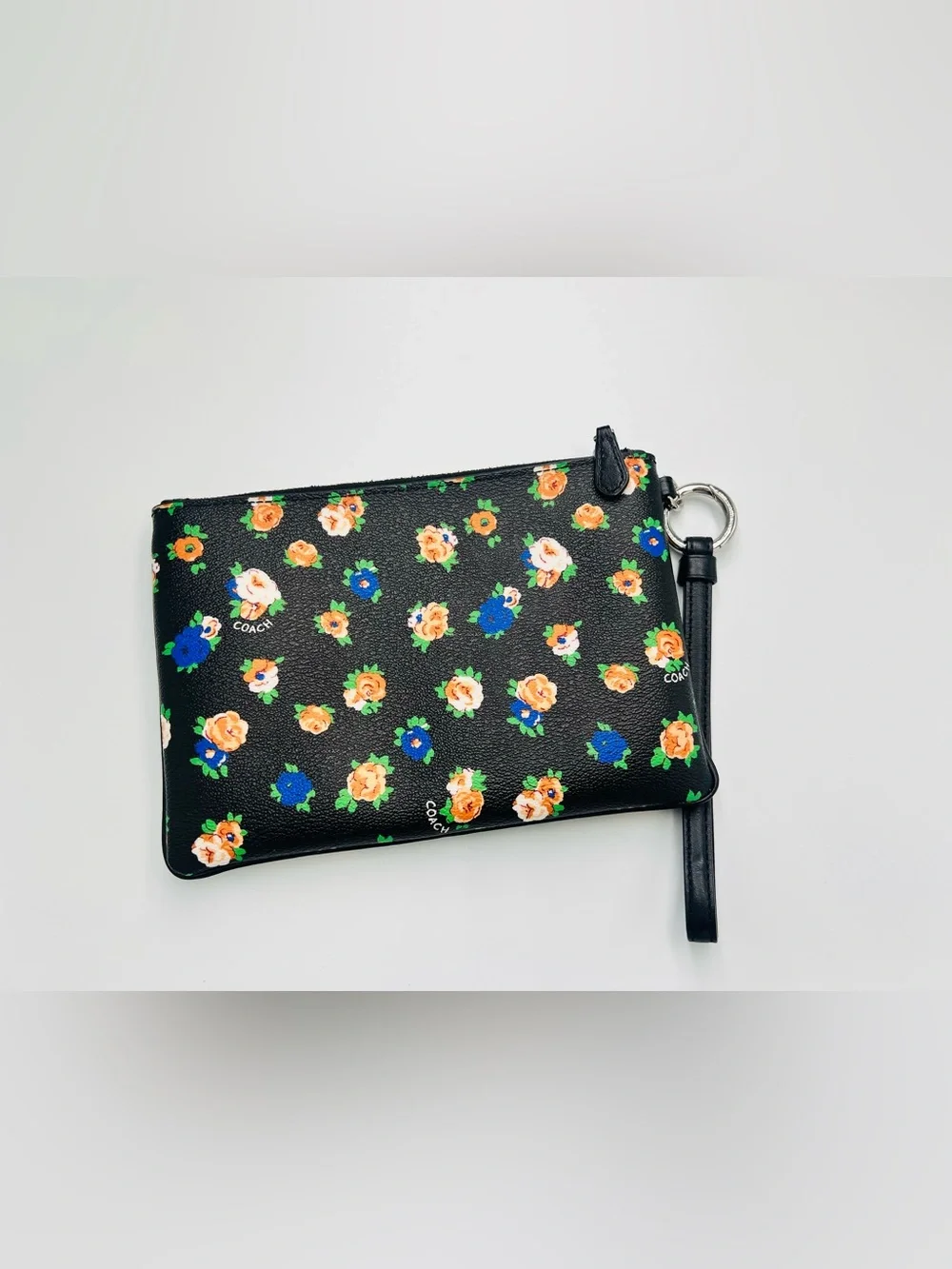 COACH Large Floral Zip Wristlet EUC